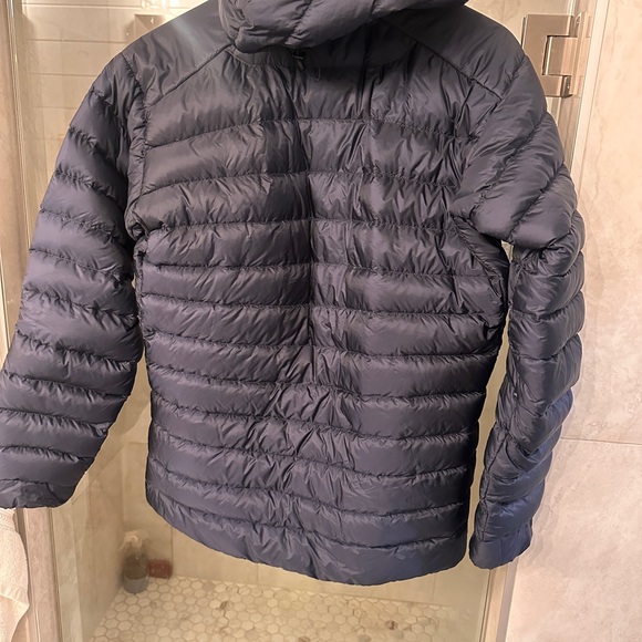 Arc’teryx Men’s Jacket - Picture 6 of 11